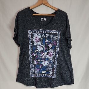 Terra & Sky Women's Embroidered Floral Tee - Dark Gray